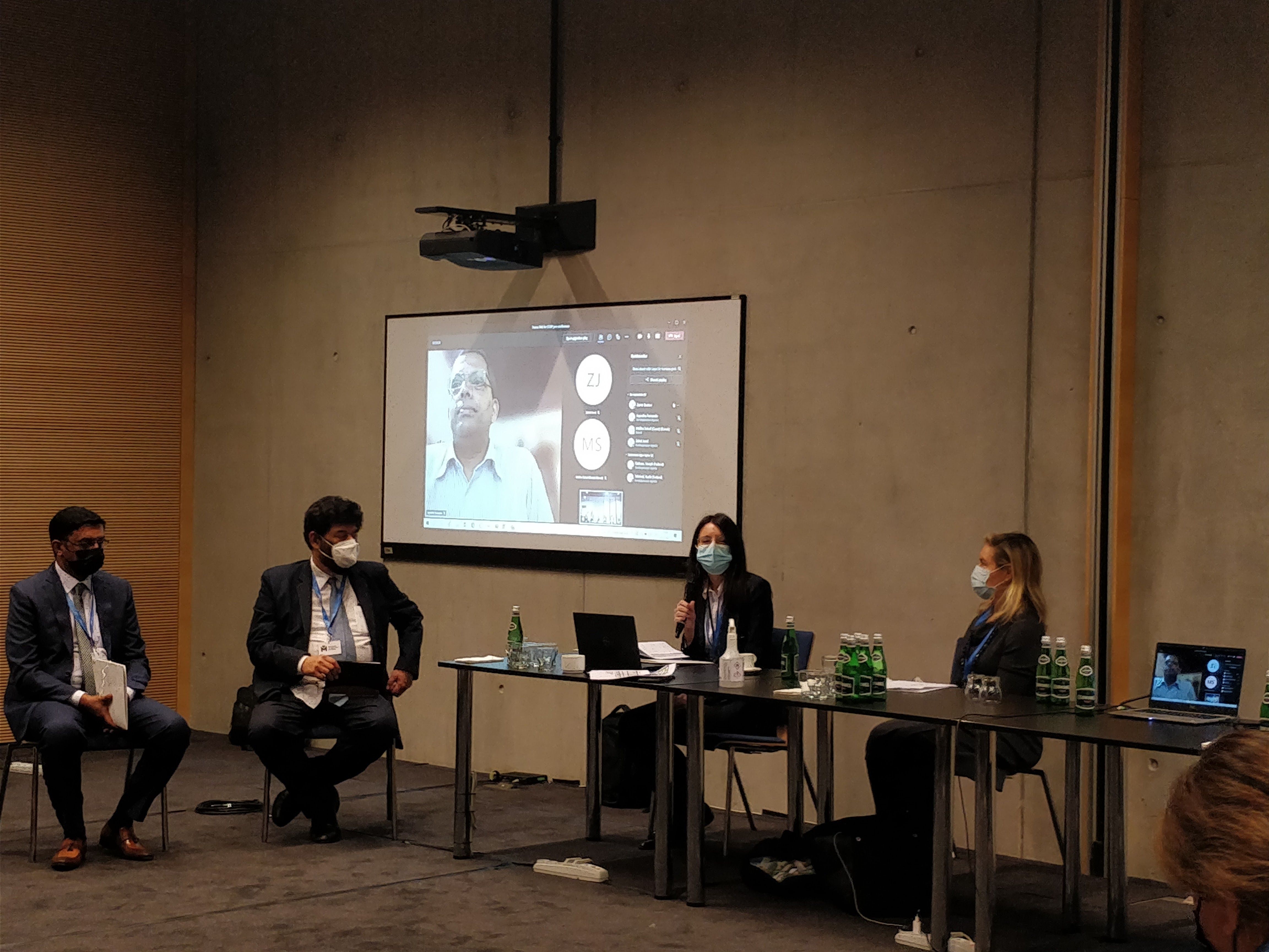 IGF Secretariat representative Anja Gengo speaks with CLDP program participants