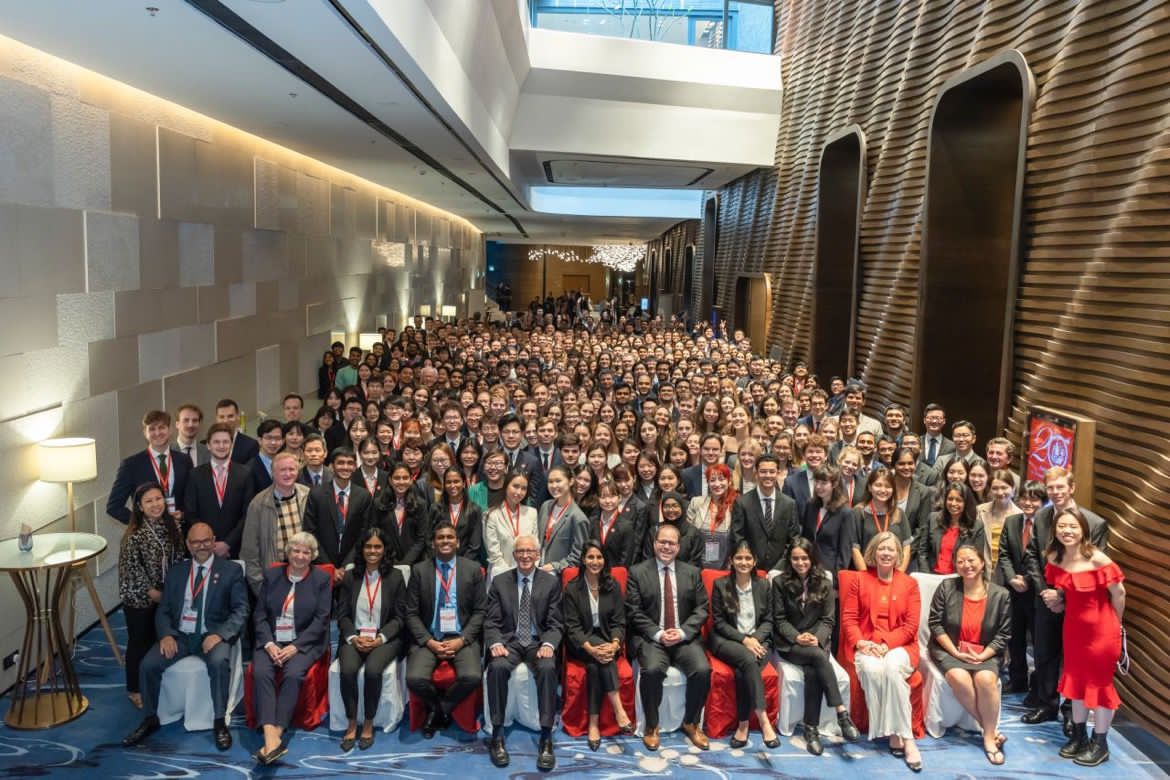 Group photo of all participating teams HK Vis 2023