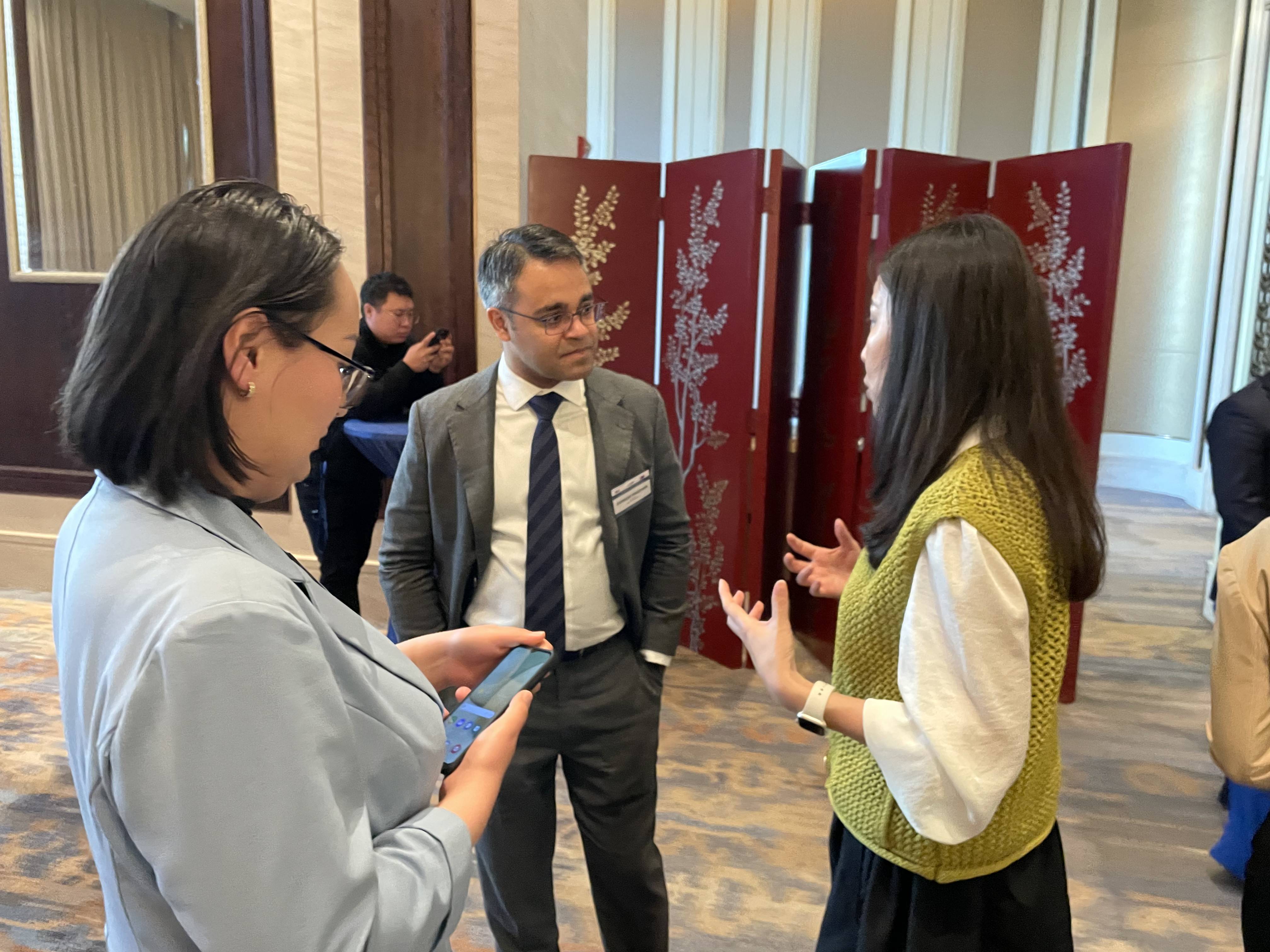 Experts and Participants in Discussion During Mongolia ADR Workshop Nov24