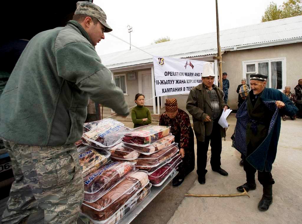 USG/DOD Warm &amp; Dry Program distributing coats &amp;blankets to needy in Kyrgyz Rep