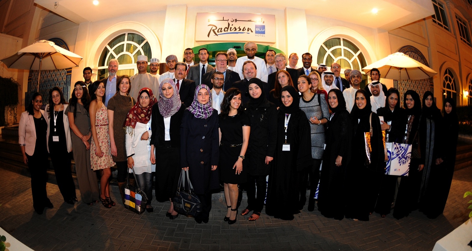 Students, faculty and arbitrators following the Awards Ceremony.