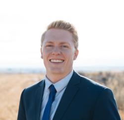 Headshot of Eric Morris